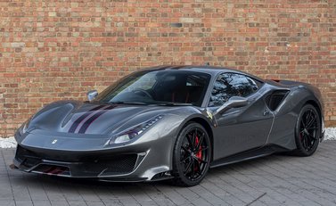 Ferrari 488 Pista 8