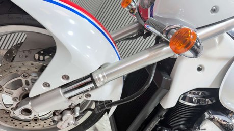 Suzuki Intruder 1500 2012 ONLY 16K FRESHLY PAINTED UNION JACK MOT SEP 2027 30