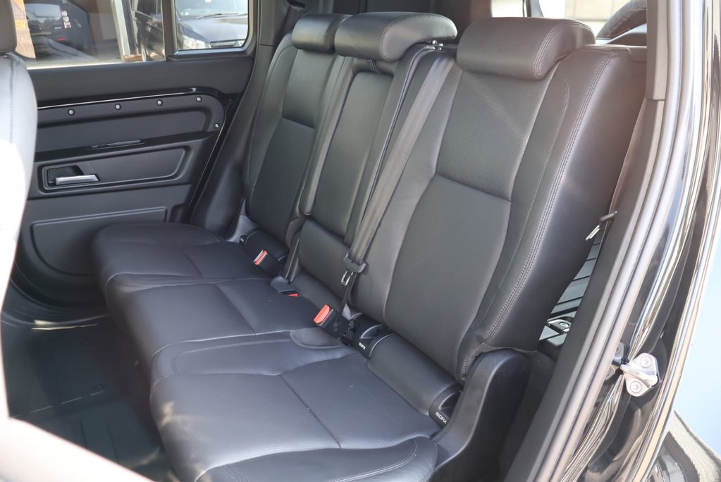 Land Rover Defender 110 BRAND NEW HARDTOP  250  TOP X-DYNAMIC SE REAR SEATS STYLED BY SEEKER  22