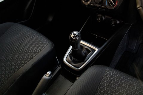 Suzuki Swift SZ-L DUALJET MHEV 29