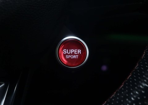 MG HS 1.5 MG HS Exclusive Semi-Auto 5dr 32