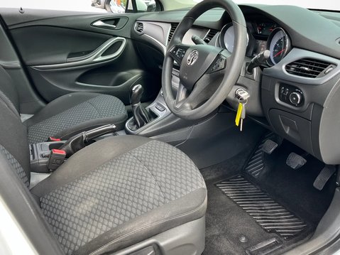 Vauxhall Astra 1.0T 12V ecoFLEX Design 5dr 18