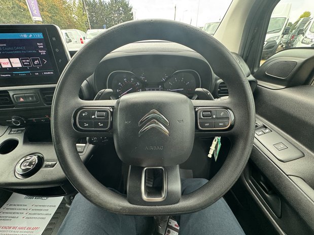 Citroen Berlingo AUTO LWB L2H1 Low Roof Driver Air Con Alloys Senso 16