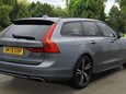 Volvo V90 2.0 D5 R-Design Plus Auto AWD Euro 6 (s/s) 5dr 9