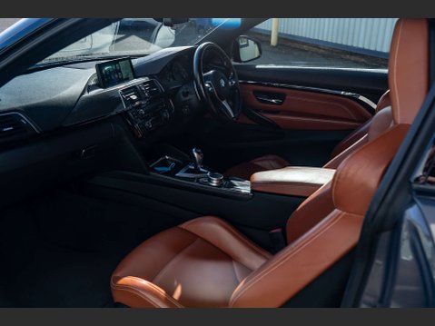 BMW M4 3.0 M4 Competition Edition Package Semi-Auto 2dr 9