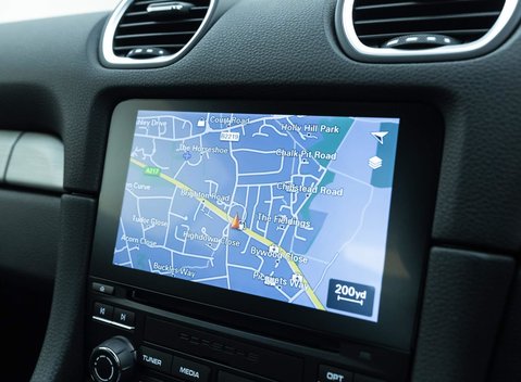 Porsche Cayman GT4 (718) 16