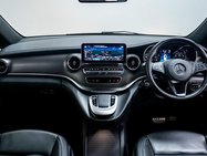 Mercedes-Benz V Class 2.0 V300d AMG Line MPV 5dr Diesel G-Tronic+ Euro 6 (s/s) XLWB (237 ps) 28
