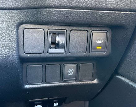Nissan Qashqai 1.3 Qashqai N-Connecta DiG-T 5dr 53