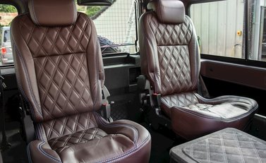 Land Rover Defender 90 XS T40S 13