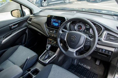 Suzuki S-Cross MOTION