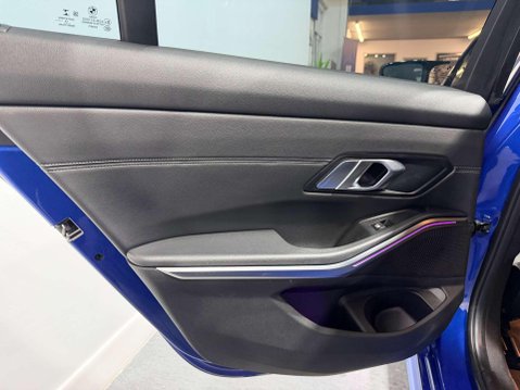 BMW 3 Series 2.0 330e 12kWh M Sport Saloon 4dr Petrol Plug-in Hybrid Auto Euro 6 (s/s) ( 51