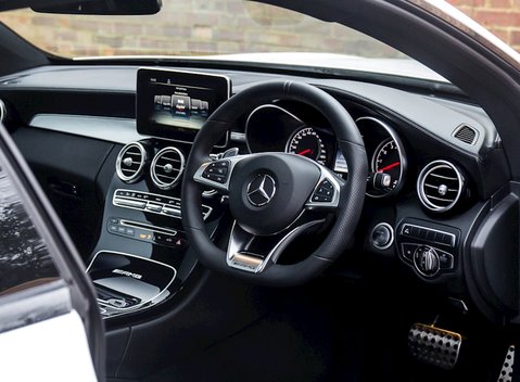 Mercedes-Benz C Class C63 Coupe 11