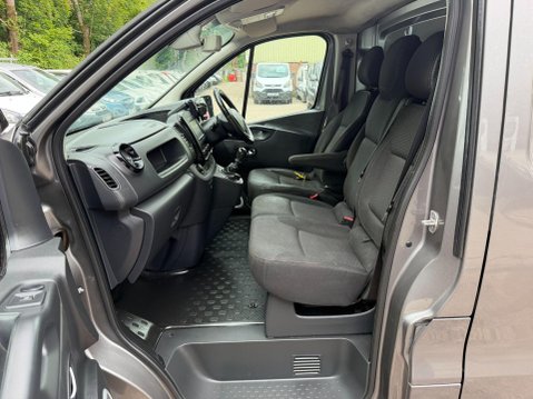 Vauxhall Vivaro 1.6 CDTi 2700 BiTurbo Sportive L1 H1 Euro 6 (s/s) 5dr 40