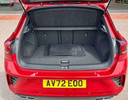 Volkswagen T-Roc 1.5 T-Roc R-Line TSI Semi-Auto 5dr 66