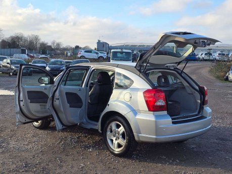 Dodge Caliber 2.0 SXT Hatchback 5dr Petrol CVT (192 g/km, 154 bhp) 7