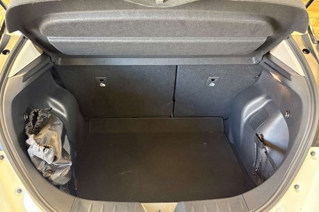 Nissan LEAF 40kWh N-Connecta Hatchback 5dr Electric Auto (150 ps) 56