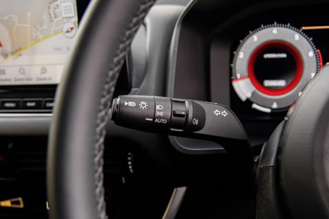 Nissan Qashqai DIG-T N-CONNECTA MHEV 12