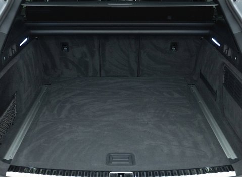 Audi RS6 Avant Carbon Black 35