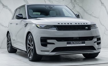 Land Rover Range Rover Sport D300 Dynamic SE 6