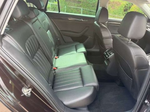 Skoda Superb 2.0 Superb Laurin & Klement TDI Semi-Auto 5dr 12