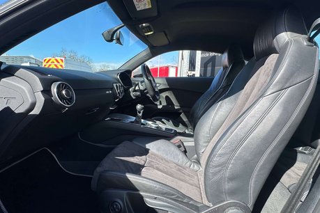 Audi TT 1.8 TT S Line TFSI 3dr 33