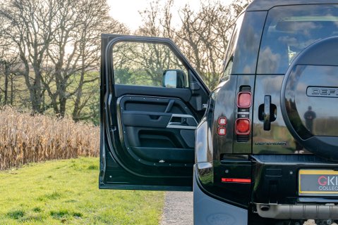 Land Rover Defender P400e XS Edition PHEV 7