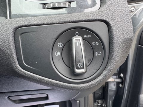Volkswagen Golf MATCH TDI DSG 62
