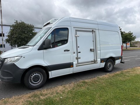 Mercedes-Benz Sprinter 2.1 314 CDi Temperature Controlled 5dr Diesel Manual RWD L3 H2 (210 g/km, 1 8