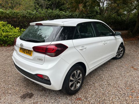 Hyundai i20 1.2 SE Launch Edition Euro 6 (s/s) 5dr 10