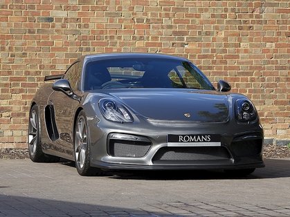Porsche Cayman wins special award