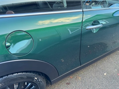 Mini Cooper 1.5 Cooper Steptronic Euro 6 (s/s) 3dr 29