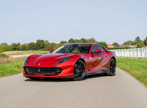Ferrari 812 Superfast 4