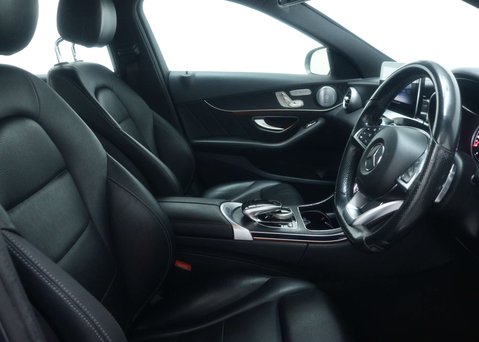 Mercedes-Benz C Class 2.1 C250d AMG Line (Premium Plus) Saloon 4dr Diesel 7G-Tronic+ Euro 6 (s/s) 46