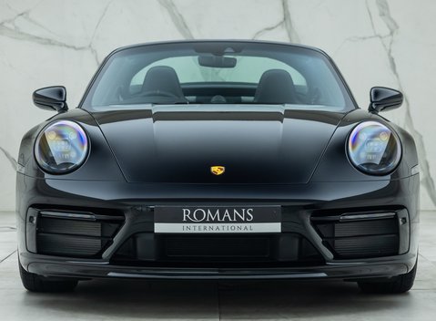 Porsche 911 Targa 50 YEARS PORSCHE DESIGN EDITION (992) 10