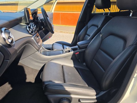 Mercedes-Benz GLA 2.1 GLA 200 Sport Executive D 4Matic Auto 4WD 5dr 50