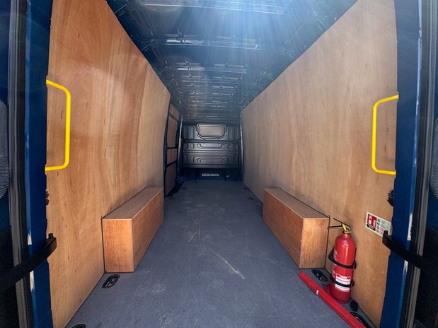 Volkswagen Crafter AUTO LWB L3H2 High Roof Trendline Cam EURO 6 9