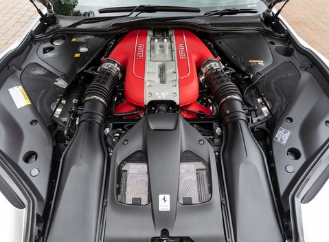 Ferrari 812 Superfast 28