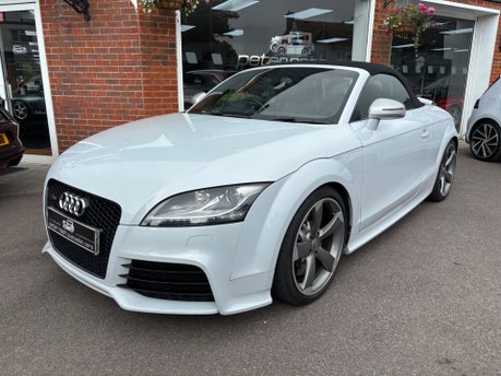 Audi TT 2.5 TFSI Roadster 2dr Petrol Manual quattro Euro 5 (340 ps) 32