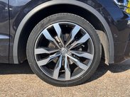 Volkswagen Tiguan 1.5 Tiguan R-Line TSi Evo Semi-Auto 5dr 17