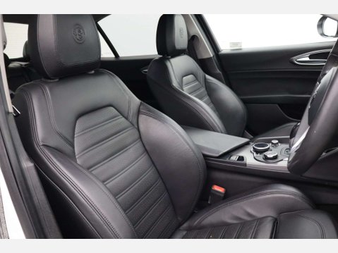 Alfa Romeo Giulia 2.1 Giulia Speciale TD Auto 4dr 14