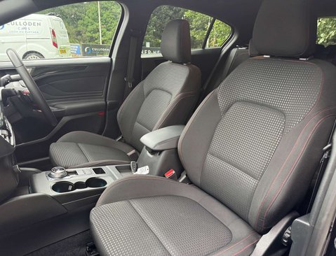 Ford Focus 1.5 Focus ST-Line EcoBlue Auto 5dr 41
