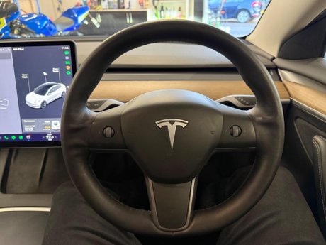 Tesla Model 3 Standard Range Plus Auto RWD 4dr 32