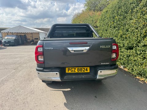 Toyota Hilux Invincible | Auto | 2.4 LT | Double Cab | Camera | Sensors | EURO 6 7