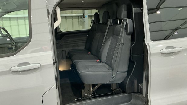 Ford Transit Custom Crew Cab AUTO LWB L2H1 Low Roof Limited 320 Air Con Alloys Sensors Cam EURO 8