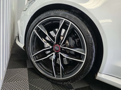 Audi RS6 4.0 TFSI V8 Estate 5dr Petrol Tiptronic quattro Euro 6 (s/s) (560 ps) 29