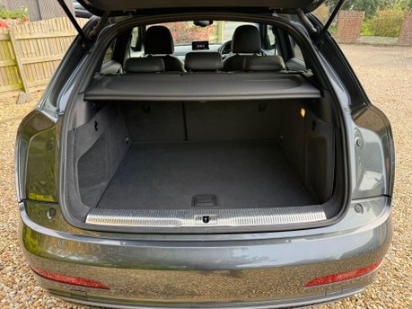 Audi Q3 2.0 TDI S line Plus SUV 5dr Diesel S Tronic quattro Euro 5 (s/s) (177 ps) 23