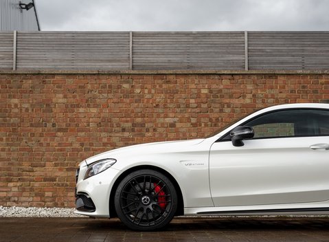 Mercedes-Benz C Class C63 S Coupe 22