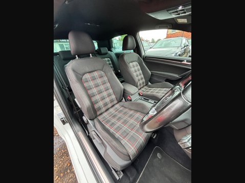Volkswagen Golf 2.0 TSI BlueMotion Tech GTI Launch Euro 6 (s/s) 3dr 33