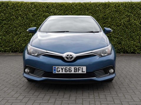 Toyota Auris 1.2 VVT-i Business Edition Hatchback 5dr Petrol Manual Euro 6 (s/s) (116 ps 3