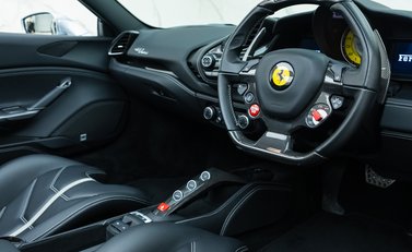 Ferrari 488 Spider 13